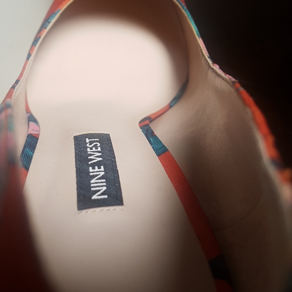 Pumps - Picture 4 of 6